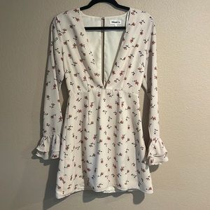 Revolve About Us Holly Dress- nude floral deep V mini Size small.